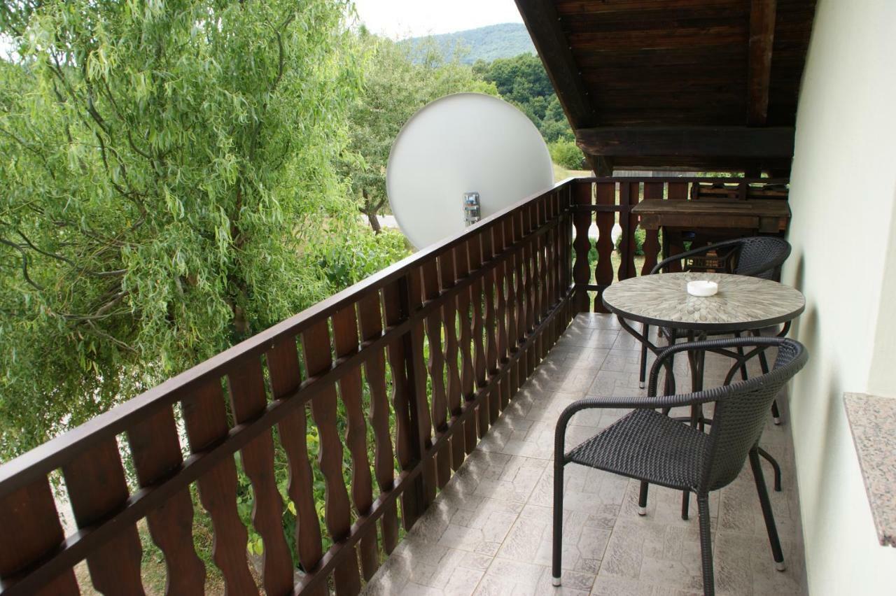Apartman "Bogut" Слунь Екстер'єр фото